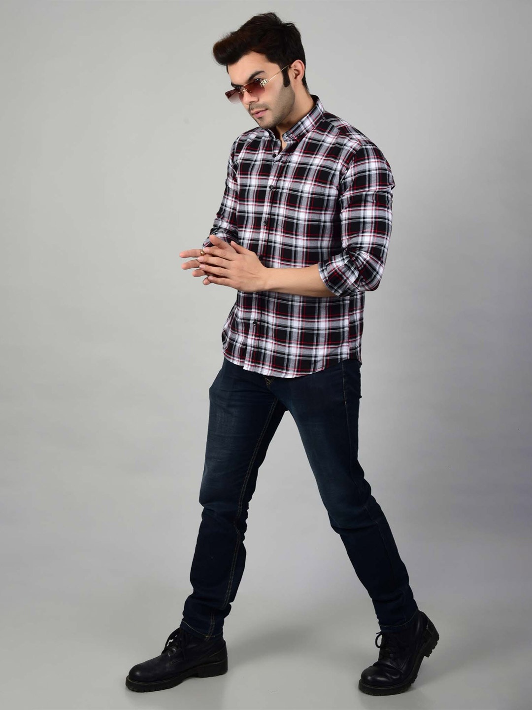 4400BC Button Down Collar Long Sleeves Tartan Checks Regular Fit Cotton Casual Shirt, Black
4400BC Button Down Collar Long Sleeves Tartan Checks Regular Fit Cotton Casual Shirt, Black