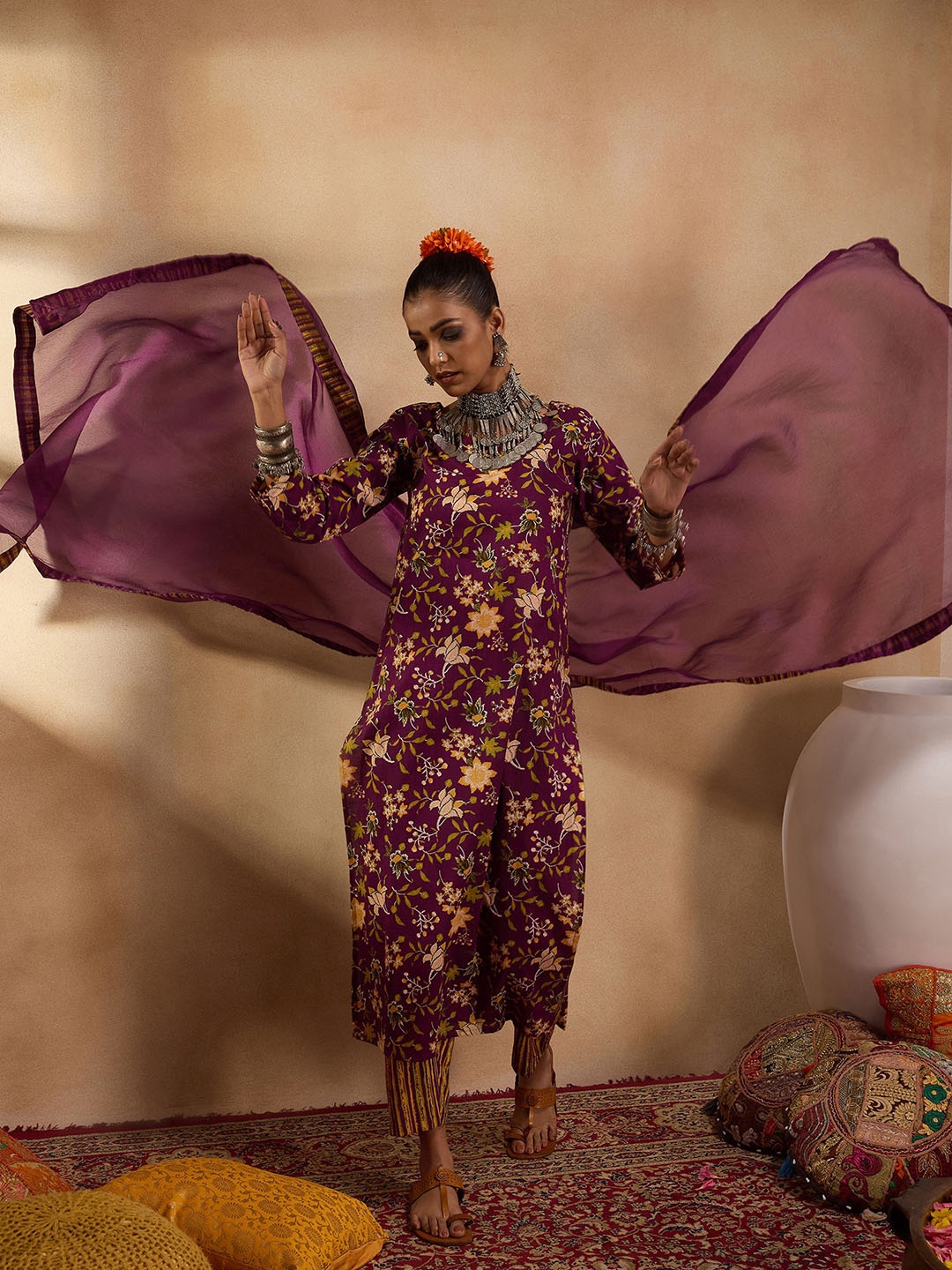 Indo Era Floral Printed Round Neck Three-Quarter Sleeves Pure Cotton Kurta Set, Purple
Indo Era Floral Printed Round Neck Three-Quarter Sleeves Pure Cotton Kurta Set, Purple