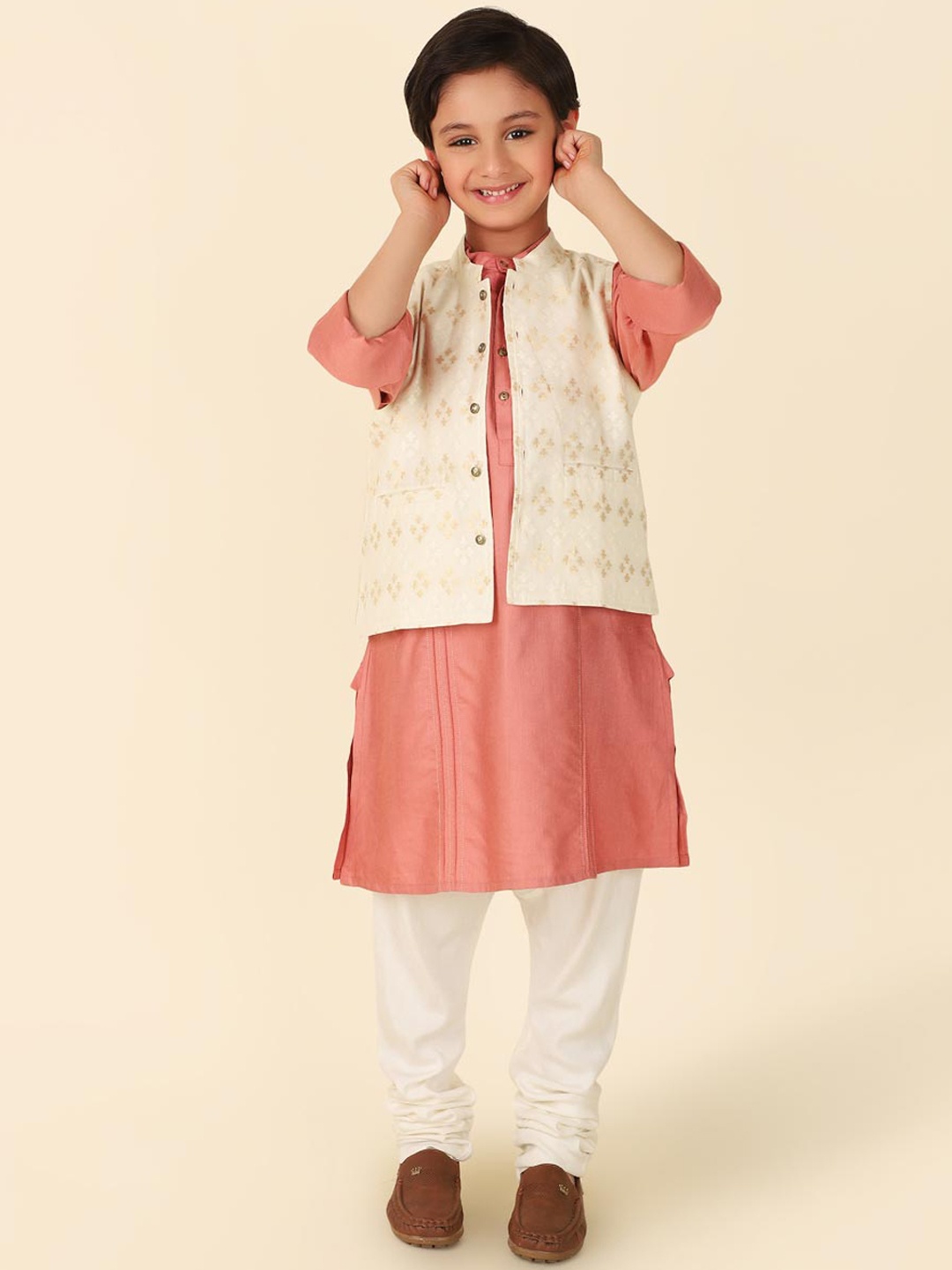 Fabindia Boys Abstract Self Design Mandarin Collar Straight Kurta With Pyjama, Peach
Fabindia Boys Abstract Self Design Mandarin Collar Straight Kurta With Pyjama, Peach