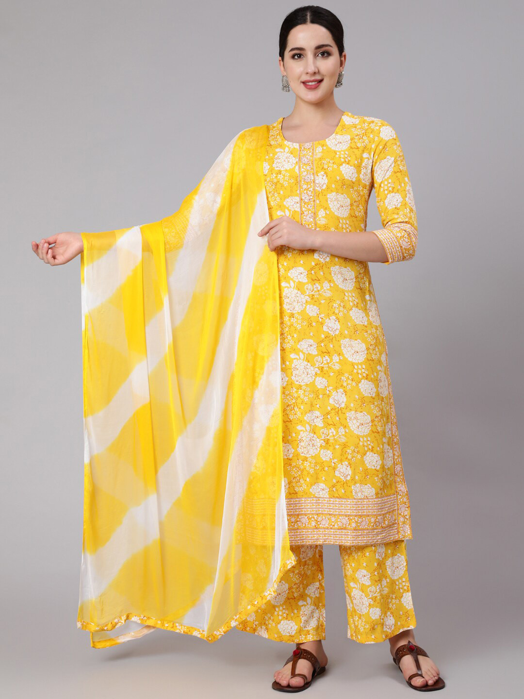 GULMOHAR JAIPUR Floral Printed Regular Round Neck Straight Kurta with Palazzo & Dupatta, Yellow
GULMOHAR JAIPUR Floral Printed Regular Round Neck Straight Kurta with Palazzo & Dupatta, Yellow