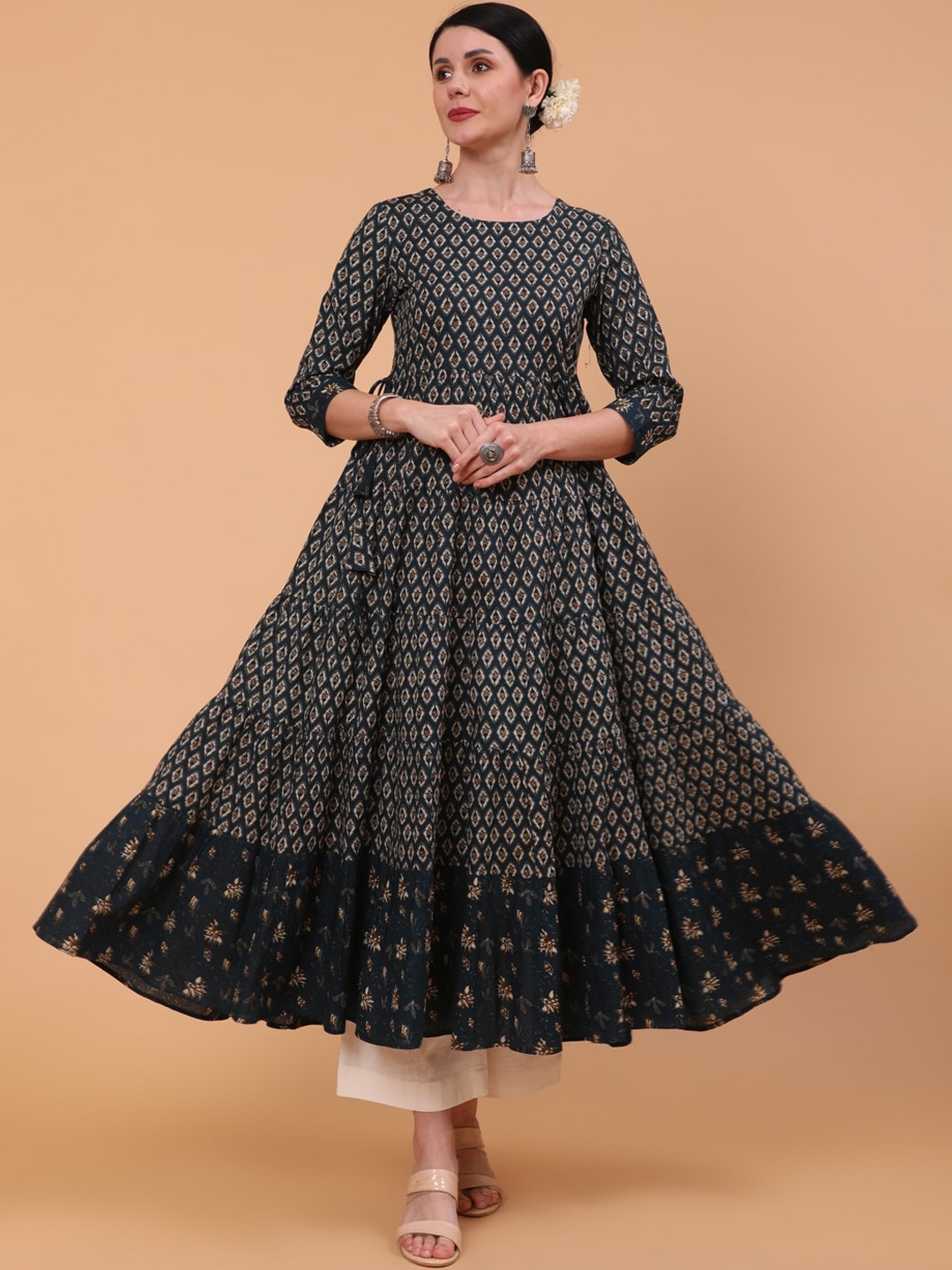 GULMOHAR JAIPUR Geometric Printed Cotton Flared Sleeves Thread Work Anarkali Kurta, Teal
GULMOHAR JAIPUR Geometric Printed Cotton Flared Sleeves Thread Work Anarkali Kurta, Teal