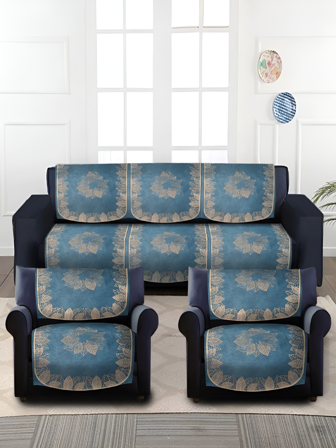 HOSTA HOMES Blue & Gold-Toned 6 Pieces Floral Printed 5 Seater Velvet Sofa Covers
HOSTA HOMES Blue & Gold-Toned 6 Pieces Floral Printed 5 Seater Velvet Sofa Covers
