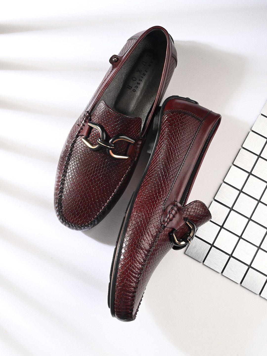 San Frissco Men Textured Lightweight Memory Foam Buckle Detail Leather Loafers, Maroon
San Frissco Men Textured Lightweight Memory Foam Buckle Detail Leather Loafers, Maroon