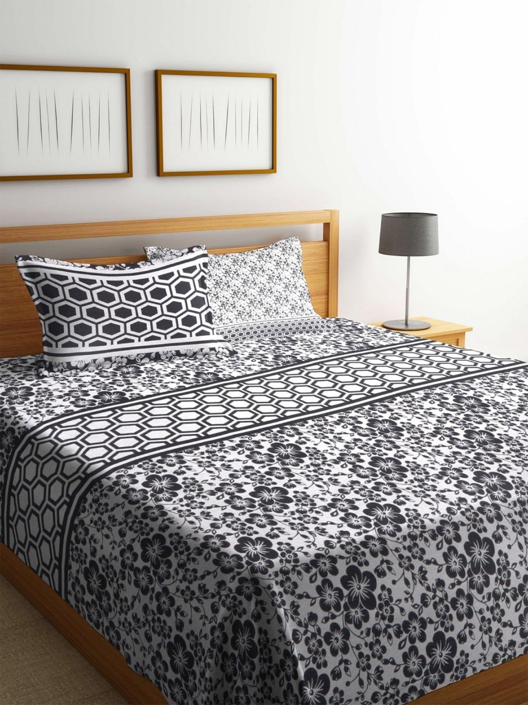 Aura Black & Off White Woven Design 180 TC Queen Double Bed Cover With 2 Pillow Covers
Aura Black & Off White Woven Design 180 TC Queen Double Bed Cover With 2 Pillow Covers