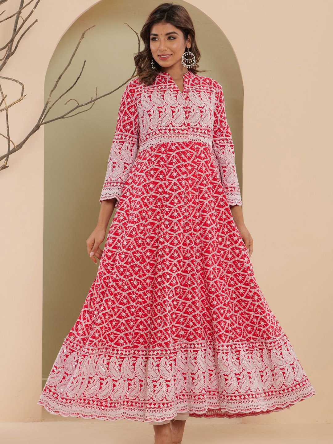 HOUSE OF JAMOTI Paisley Embroidered Regular Pure Cotton Anarkali Kurta With Trousers, Red
HOUSE OF JAMOTI Paisley Embroidered Regular Pure Cotton Anarkali Kurta With Trousers, Red