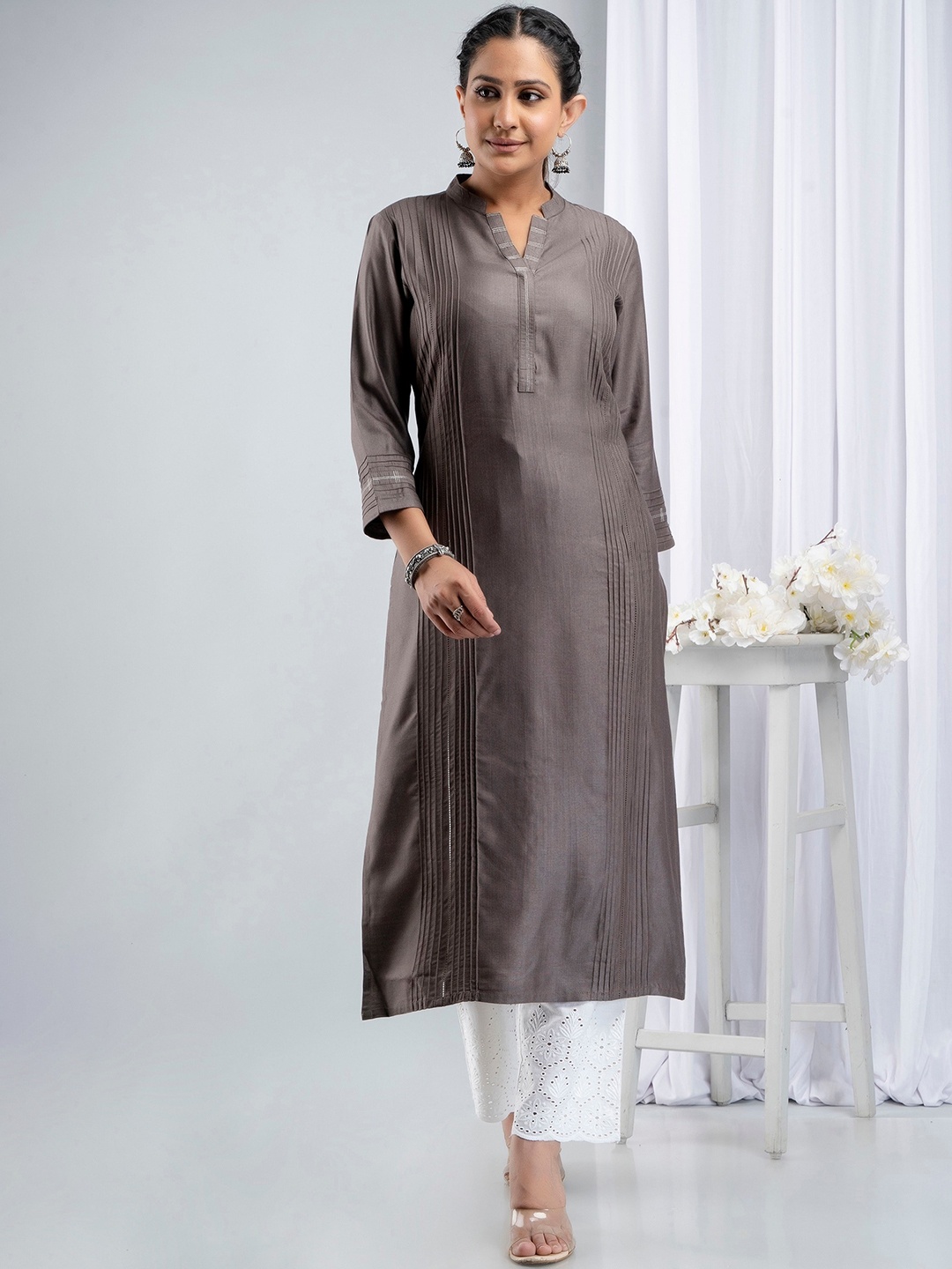 SUTI Thread Work Chanderi Silk Mandarin Collar Three-Quarter Sleeves A-Line Kurta, Grey
SUTI Thread Work Chanderi Silk Mandarin Collar Three-Quarter Sleeves A-Line Kurta, Grey
