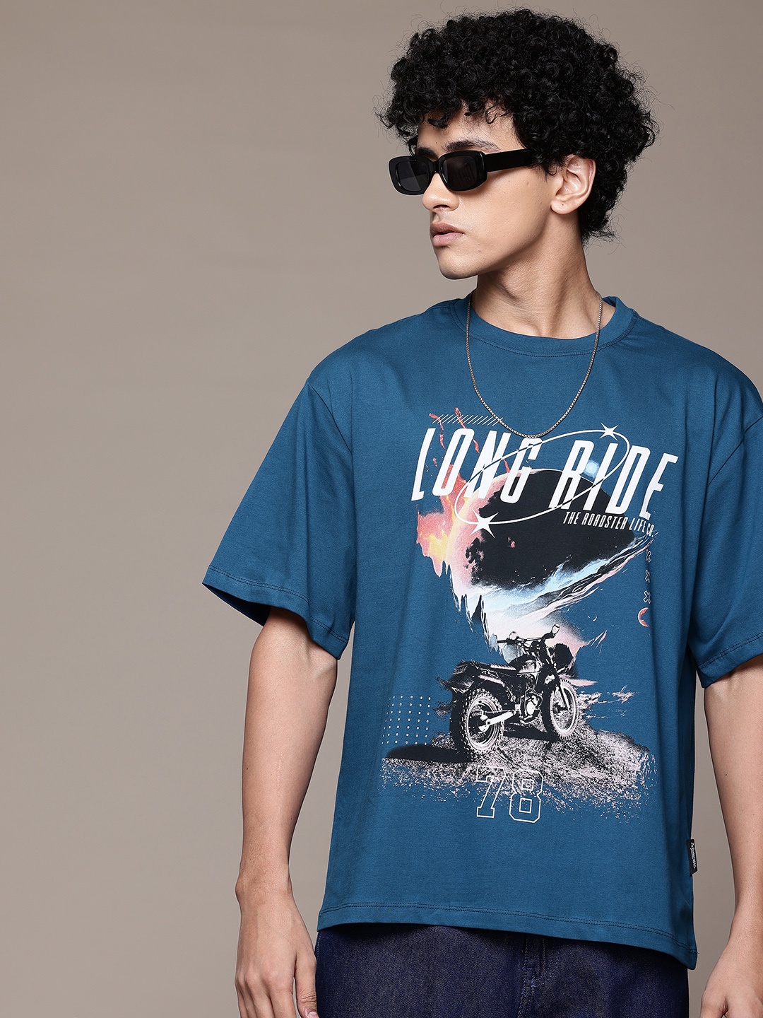 The Roadster Lifestyle Co Printed Drop-Shoulder Sleeves Relaxed Fit Pure Cotton T-shirt, Blue
The Roadster Lifestyle Co Printed Drop-Shoulder Sleeves Relaxed Fit Pure Cotton T-shirt, Blue