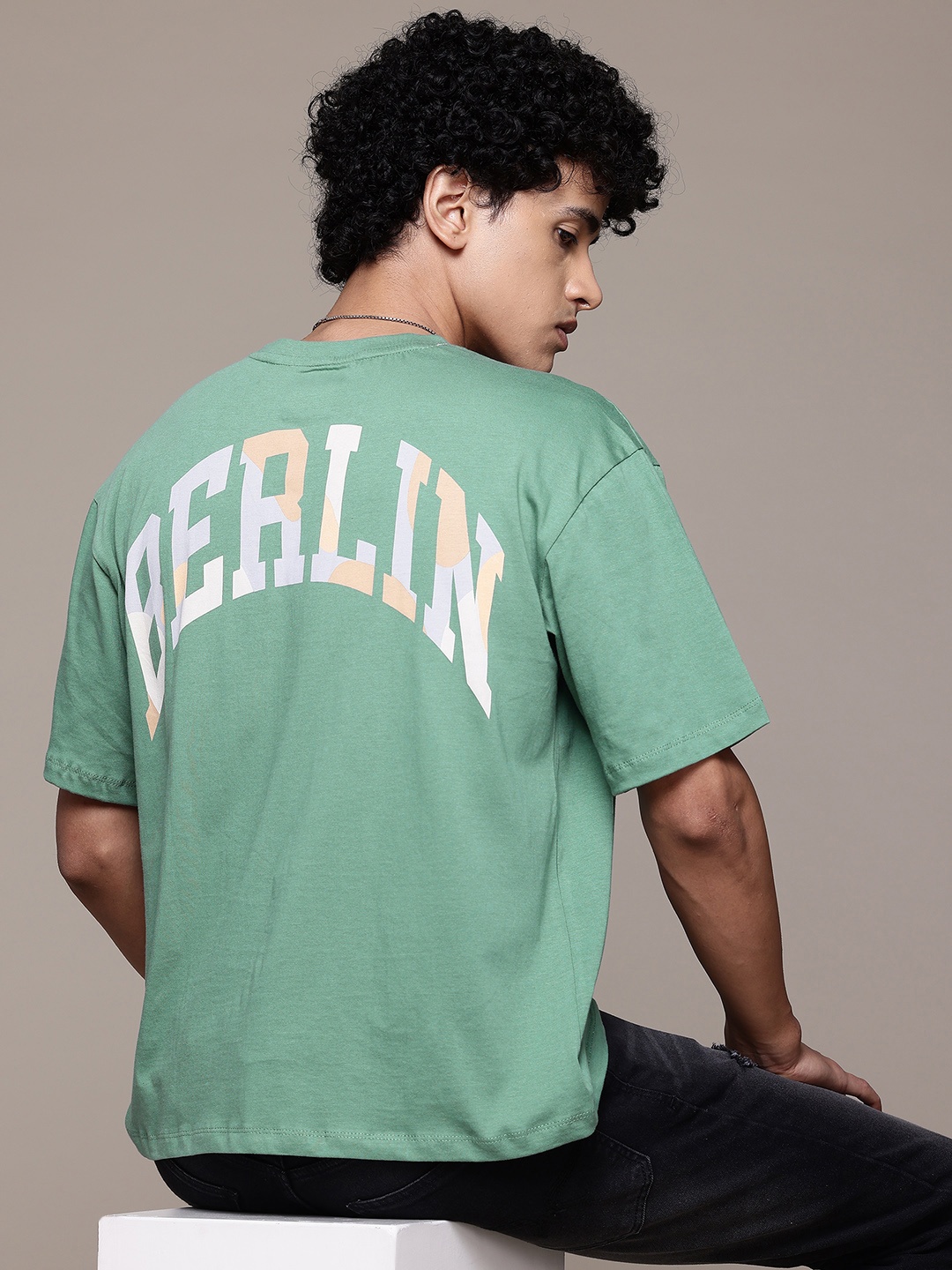 The Roadster Lifestyle Co Printed Drop-Shoulder Sleeves Relaxed Fit Pure Cotton T-shirt, Green
The Roadster Lifestyle Co Printed Drop-Shoulder Sleeves Relaxed Fit Pure Cotton T-shirt, Green