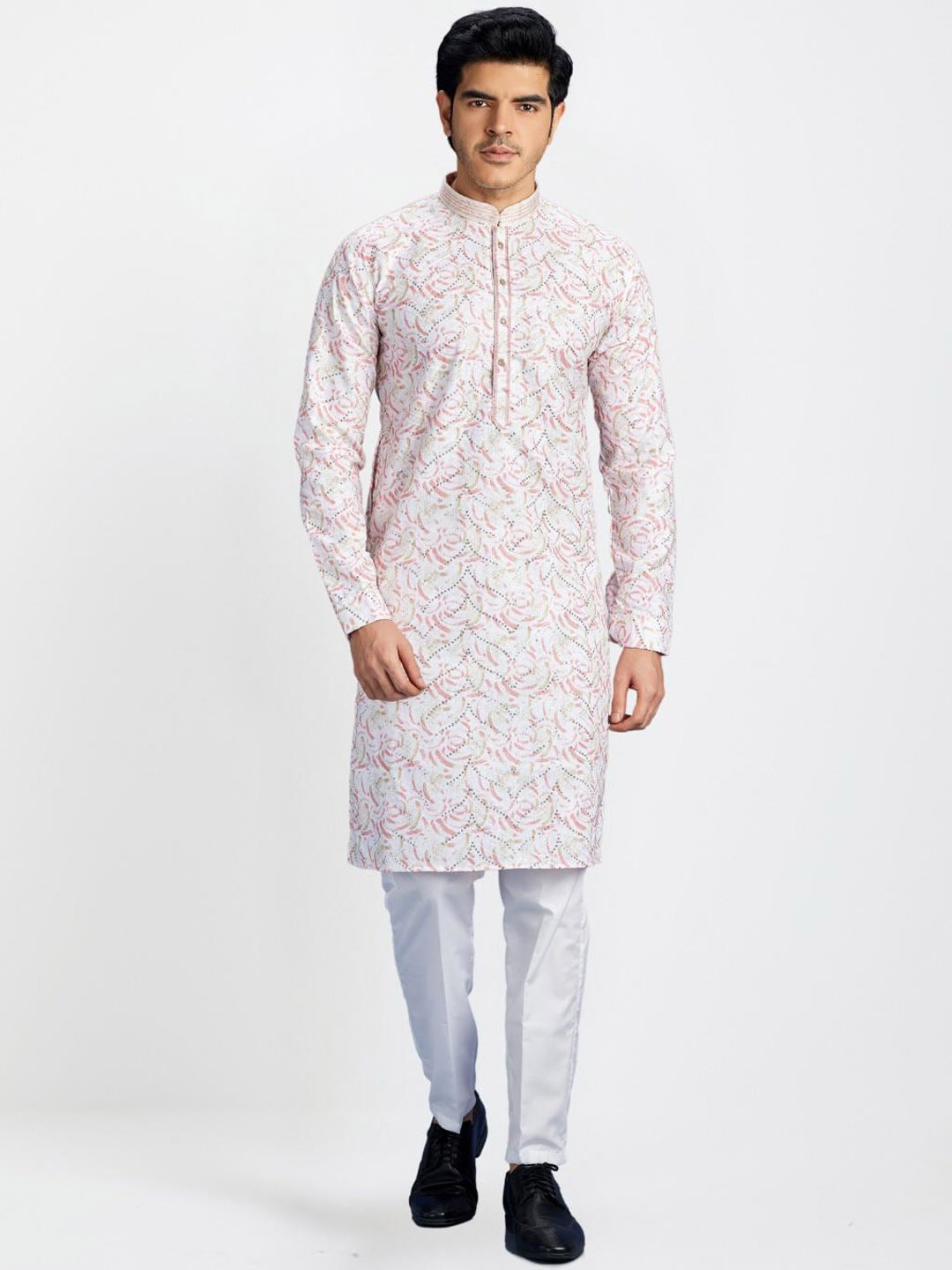 Indian Poshakh Ethnic Motifs Printed Mandarin Collar Long Sleeves Kurta with Pyjamas, Pink
Indian Poshakh Ethnic Motifs Printed Mandarin Collar Long Sleeves Kurta with Pyjamas, Pink