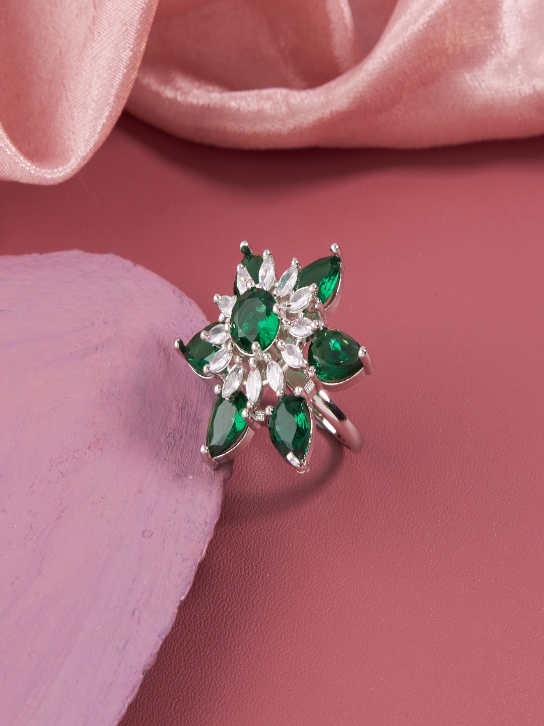 SATJEWEL Rhodium-Plated Cubic Zirconia-Studded Floral Cocktail Finger Ring, Silver
SATJEWEL Rhodium-Plated Cubic Zirconia-Studded Floral Cocktail Finger Ring, Silver