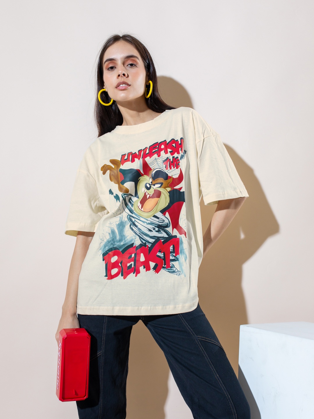 Stylecast X Hersheinbox Women Looney Tunes Printed Drop-Shoulder Sleeves T-shirt, Cream
Stylecast X Hersheinbox Women Looney Tunes Printed Drop-Shoulder Sleeves T-shirt, Cream
