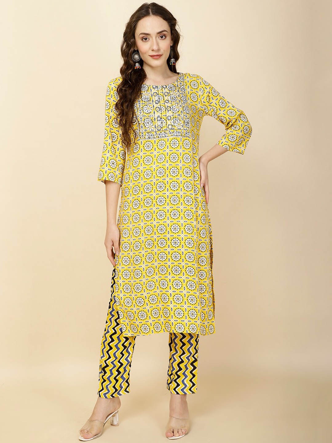 Meena Bazaar Ethnic Motifs Embroidered Regular Mirror Work Kurta with Trousers, Yellow
Meena Bazaar Ethnic Motifs Embroidered Regular Mirror Work Kurta with Trousers, Yellow