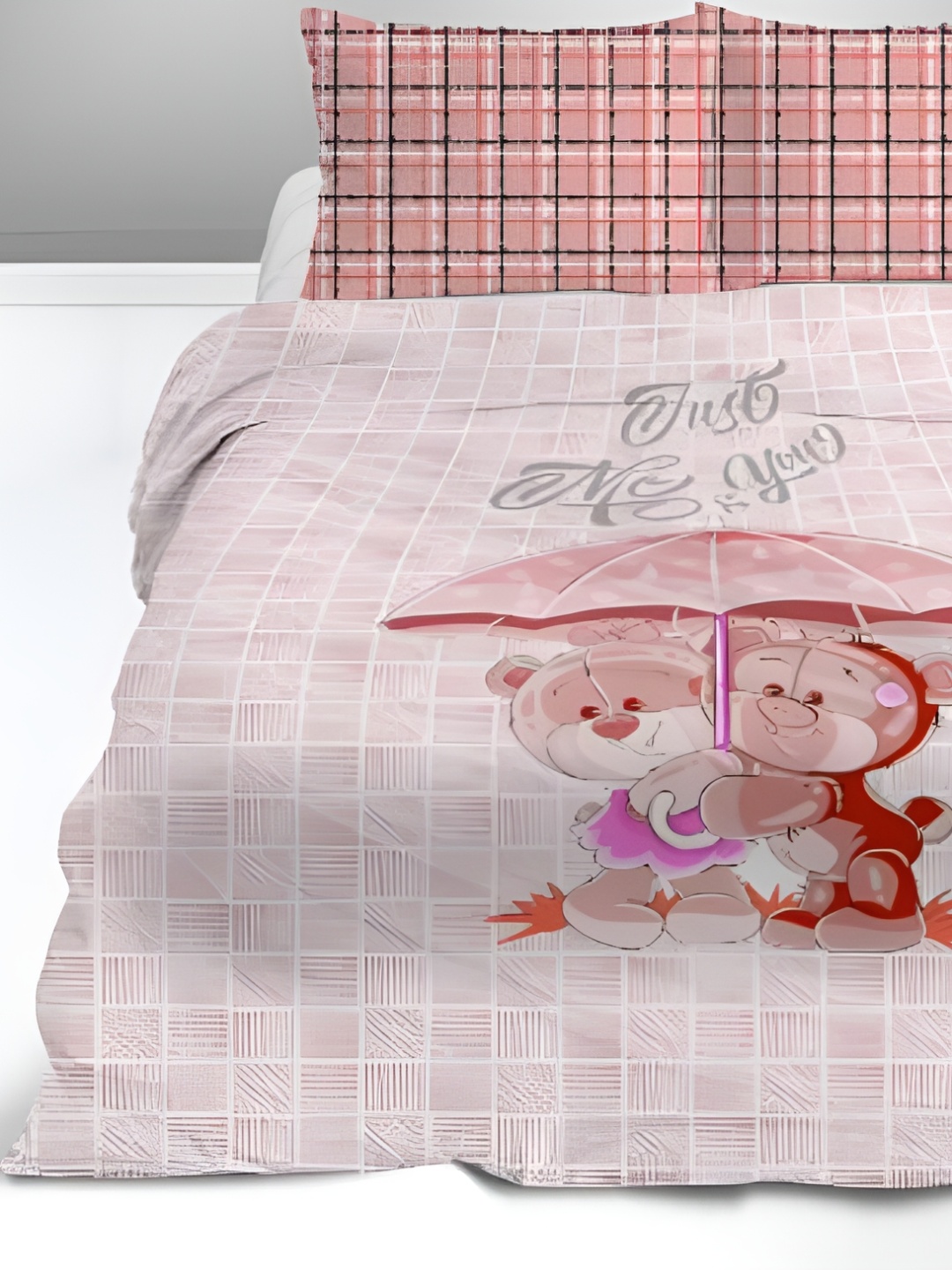 Signature Peach-Coloured & White Geometric King Bedsheet with 2 Pillow Covers
Signature Peach-Coloured & White Geometric King Bedsheet with 2 Pillow Covers