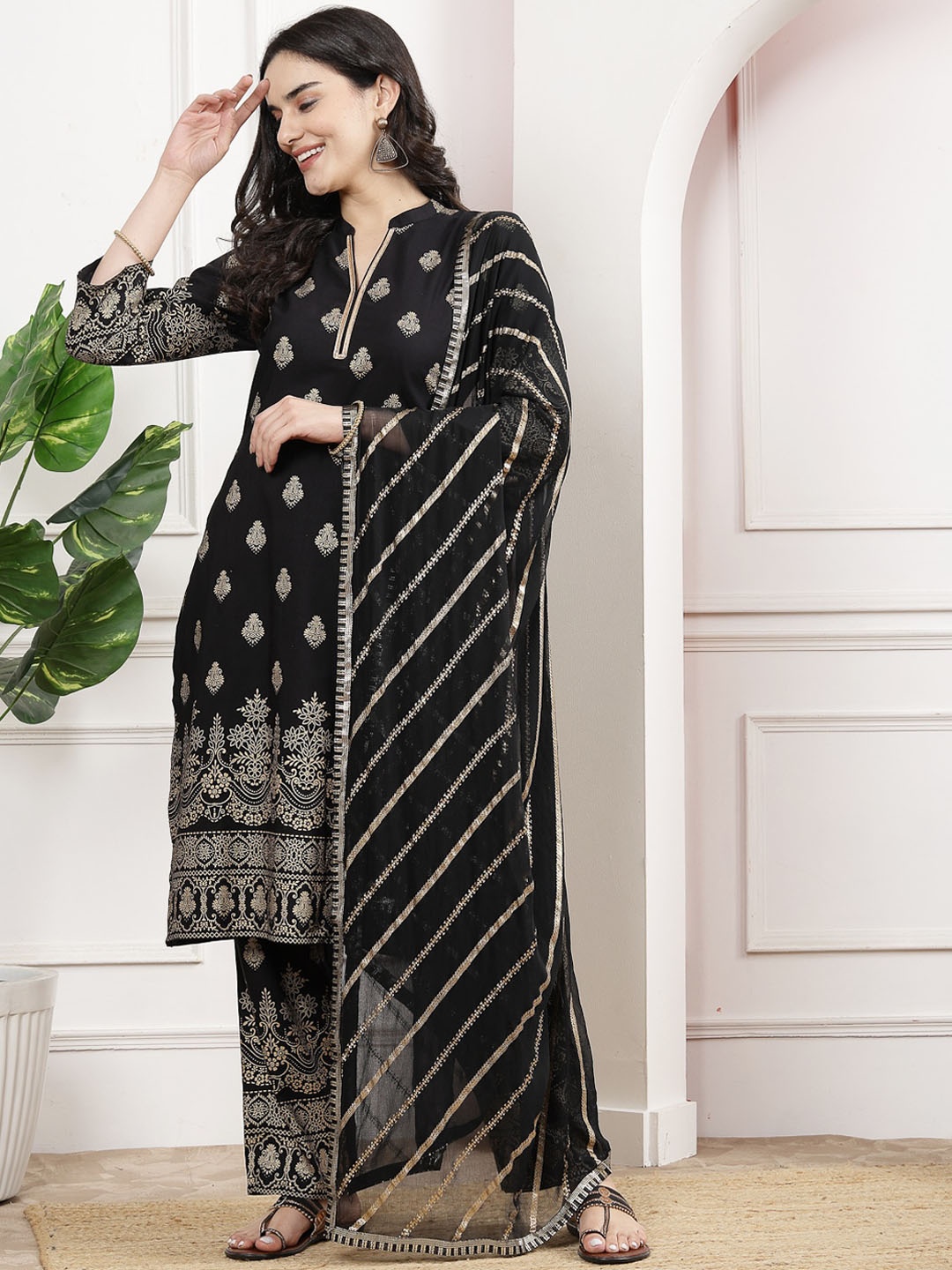 Nayam By Lakshita Ethnic Motifs Printed Regular Gotta Patti Kurta With Palazzos & Dupatta, Black
Nayam By Lakshita Ethnic Motifs Printed Regular Gotta Patti Kurta With Palazzos & Dupatta, Black