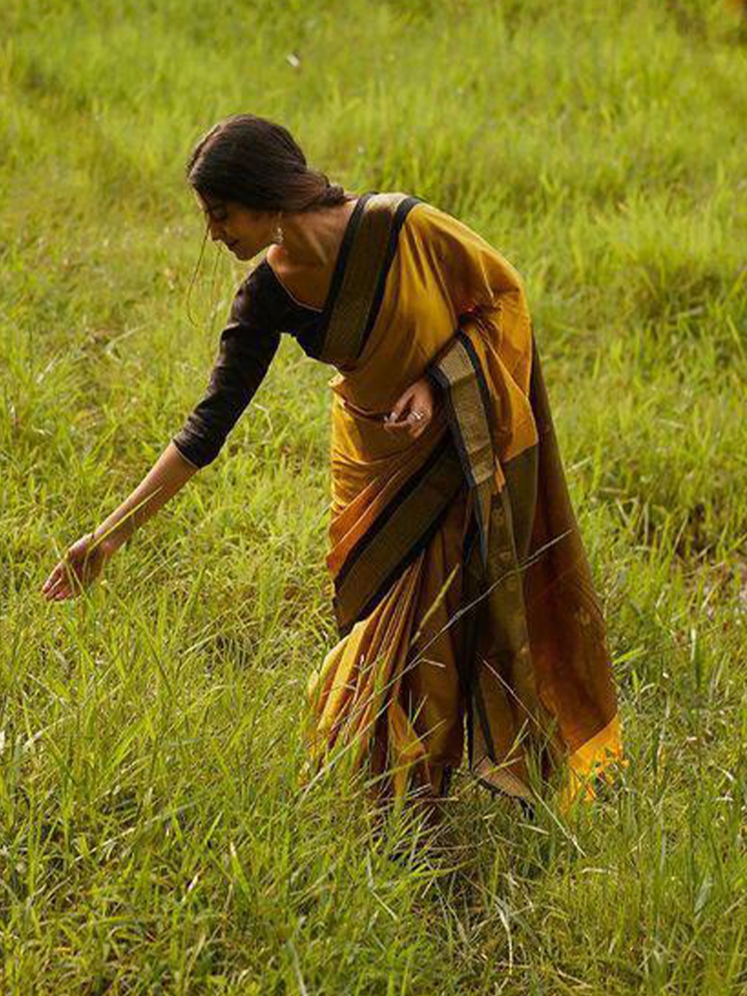 bansari textiles Ethnic Motifs Woven Design Zari Pure Silk Kanjeevaram Saree, Yellow
bansari textiles Ethnic Motifs Woven Design Zari Pure Silk Kanjeevaram Saree, Yellow