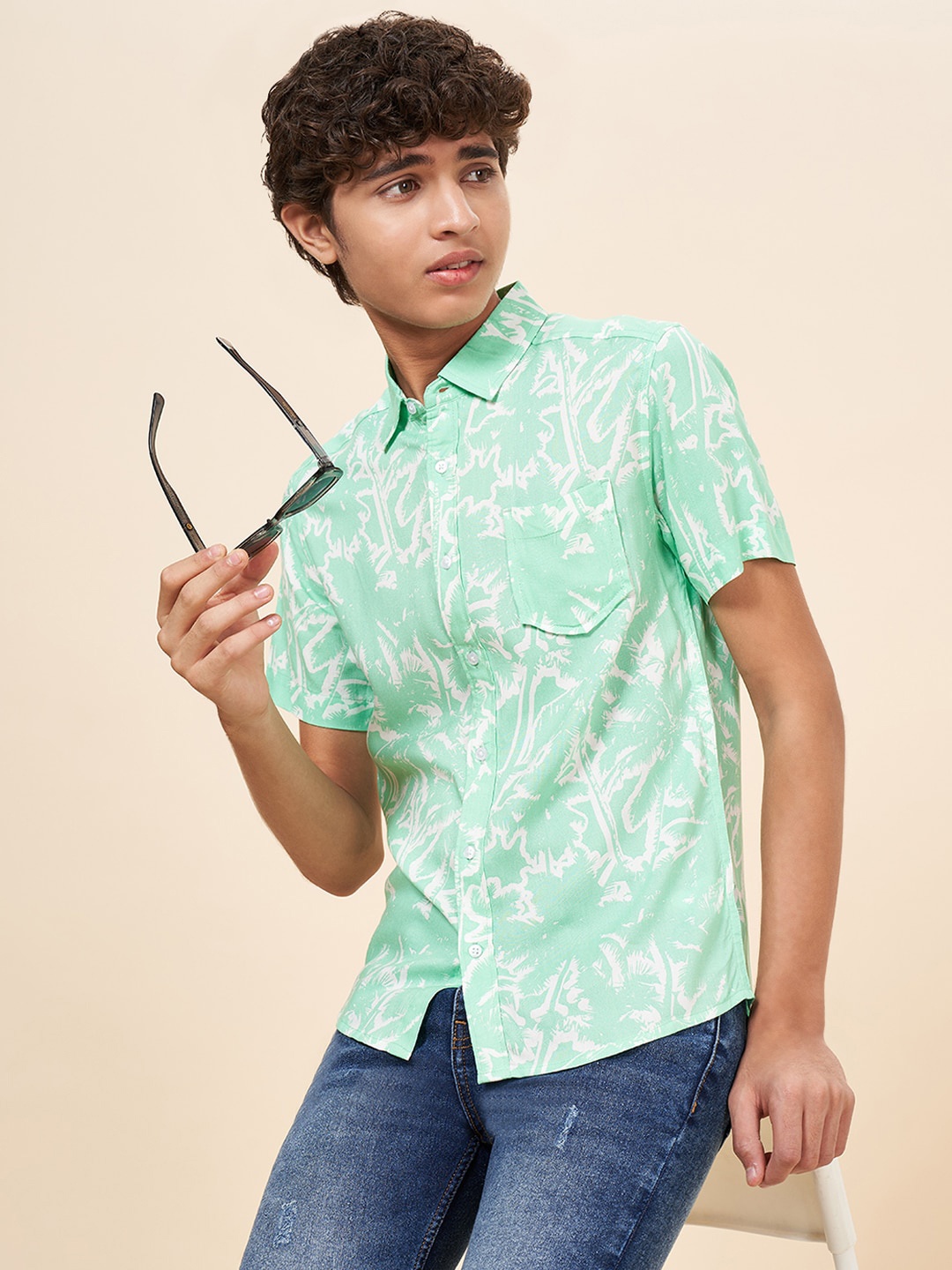 Coolsters by Pantaloons Boys Floral Printed Spread Collar Short Sleeves Casual Shirt, Green
Coolsters by Pantaloons Boys Floral Printed Spread Collar Short Sleeves Casual Shirt, Green
