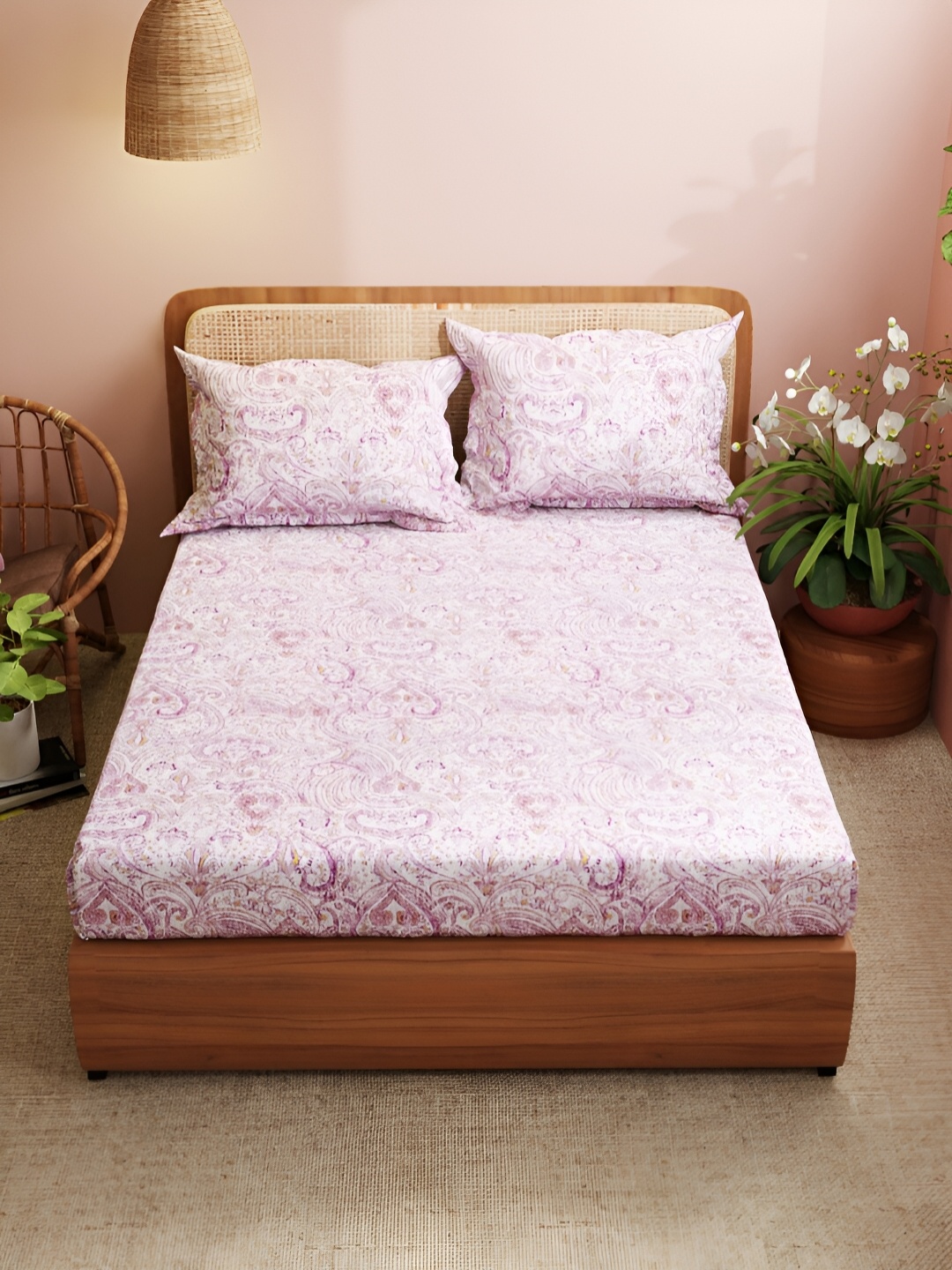 BIANCA Purple & Off White Ethnic Motifs 210 TC Queen Bedsheet with 2 Pillow Covers
BIANCA Purple & Off White Ethnic Motifs 210 TC Queen Bedsheet with 2 Pillow Covers