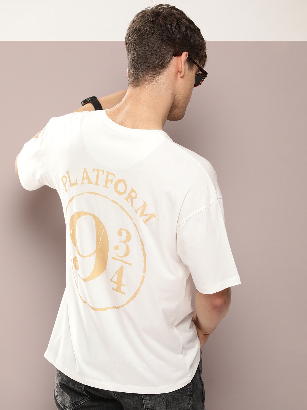 Kook N Keech Harry Potter Men Harry Potter Printed Oversized Drop-Shoulder Sleeves T-shirt, White
Kook N Keech Harry Potter Men Harry Potter Printed Oversized Drop-Shoulder Sleeves T-shirt, White