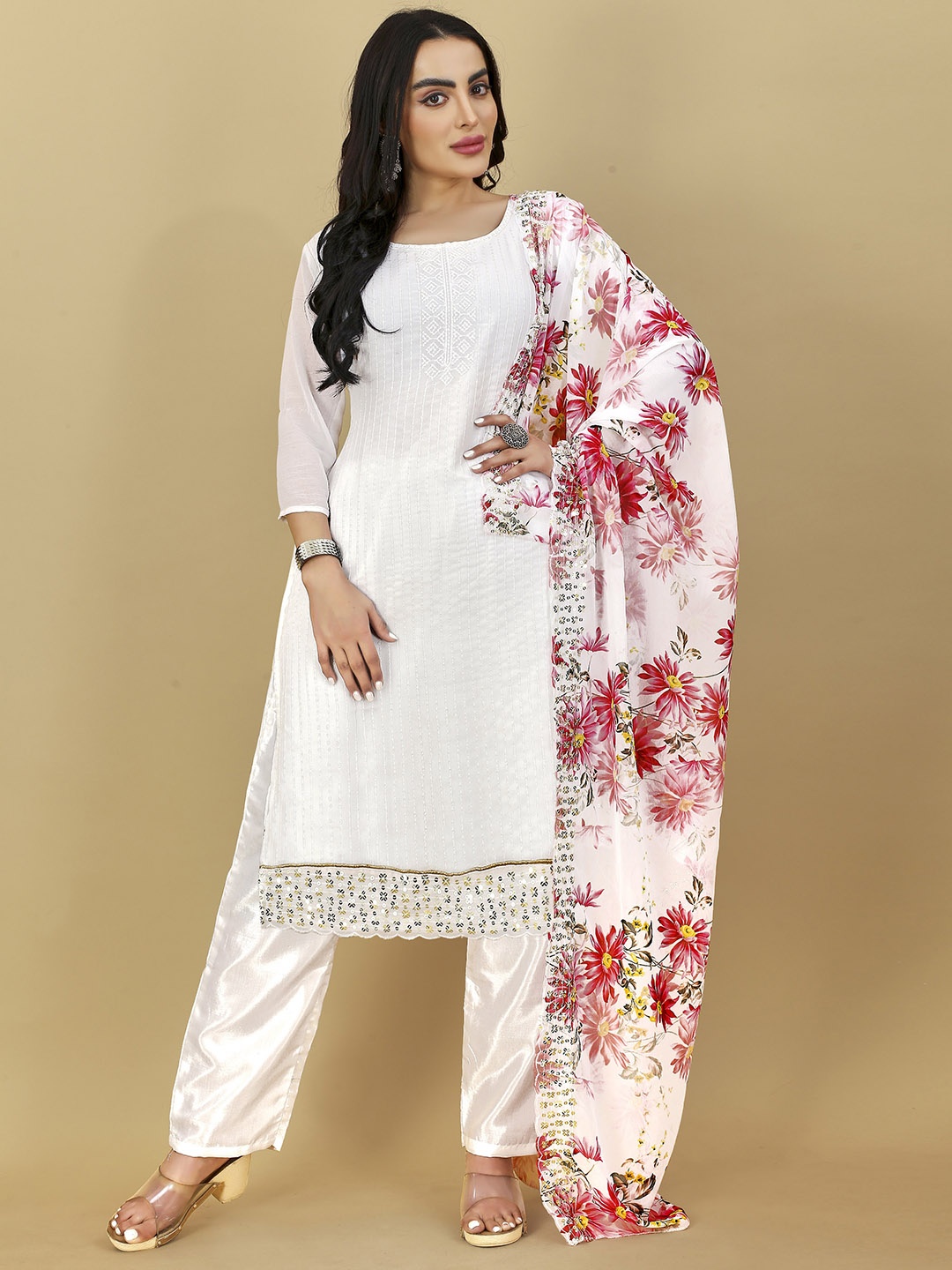 Kiwie Women Floral Embroidered Regular Sequinned Kurta with Trousers & With Dupatta, White
Kiwie Women Floral Embroidered Regular Sequinned Kurta with Trousers & With Dupatta, White