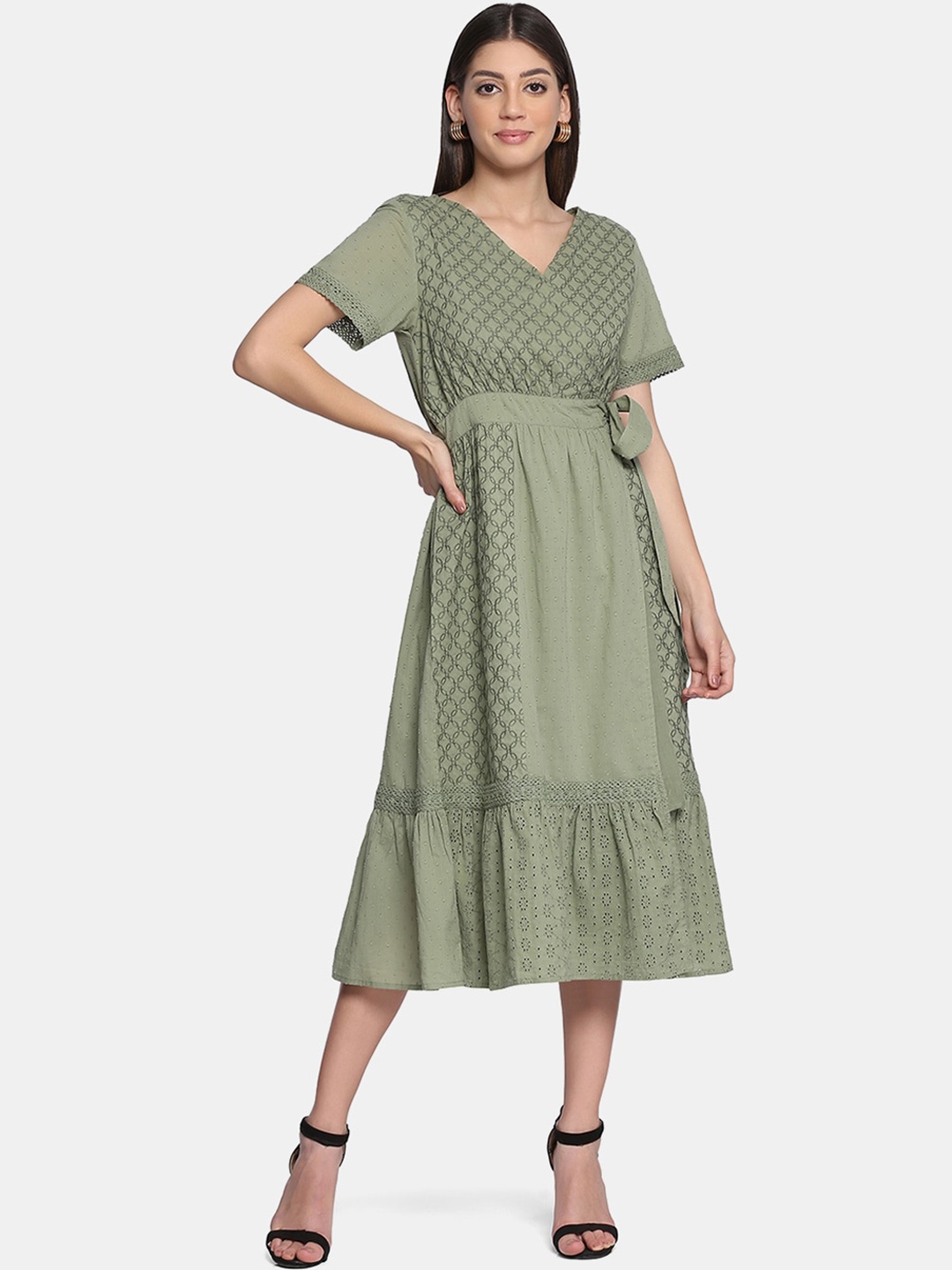 KALINI Women Geometric Embroidered Flared Sleeves Mirror Work Indie Prints Anarkali Kurta, Green
KALINI Women Geometric Embroidered Flared Sleeves Mirror Work Indie Prints Anarkali Kurta, Green