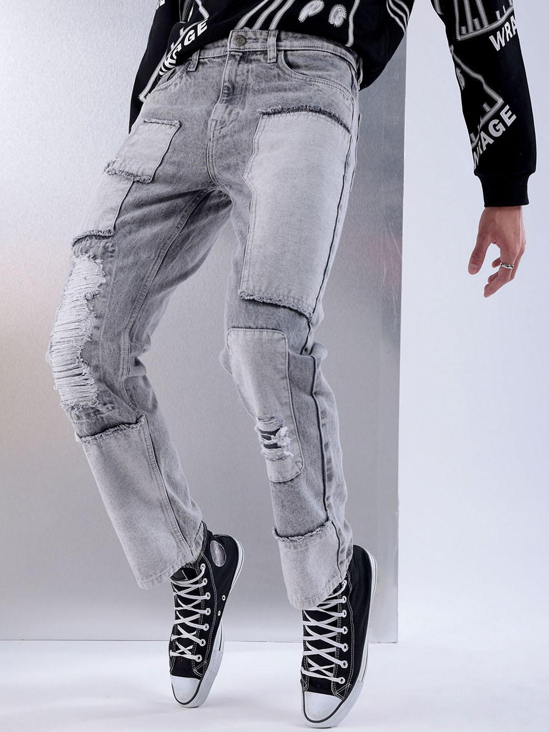 The Indian Garage Co Men Straight Fit Mildly Distressed Highly Patched Heavy Fade Jeans, Grey
The Indian Garage Co Men Straight Fit Mildly Distressed Highly Patched Heavy Fade Jeans, Grey