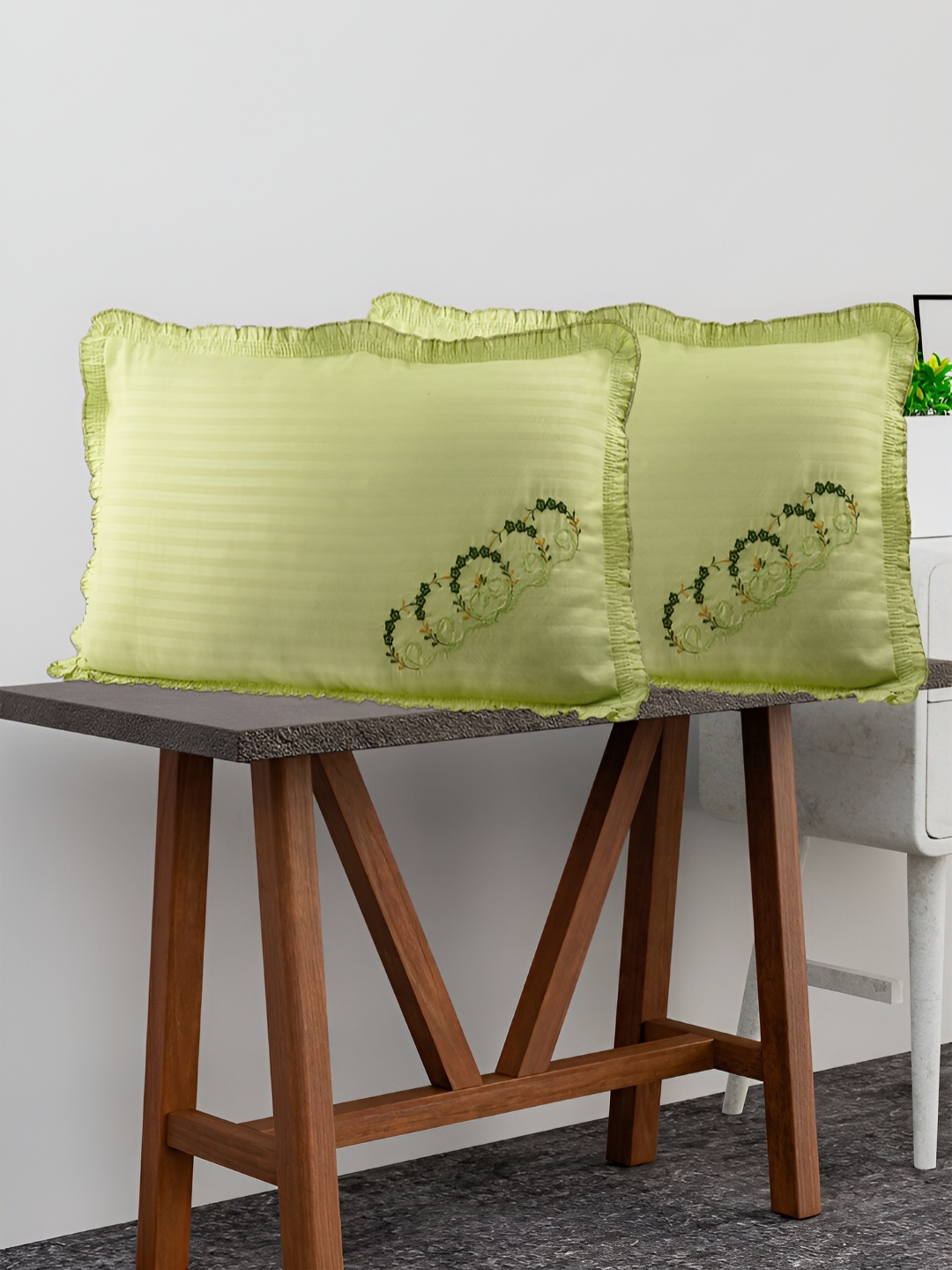 Kuber Industries Green & Mustard 4 Pieces Embroidered Pure Cotton Rectangle Pillow Covers
Kuber Industries Green & Mustard 4 Pieces Embroidered Pure Cotton Rectangle Pillow Covers