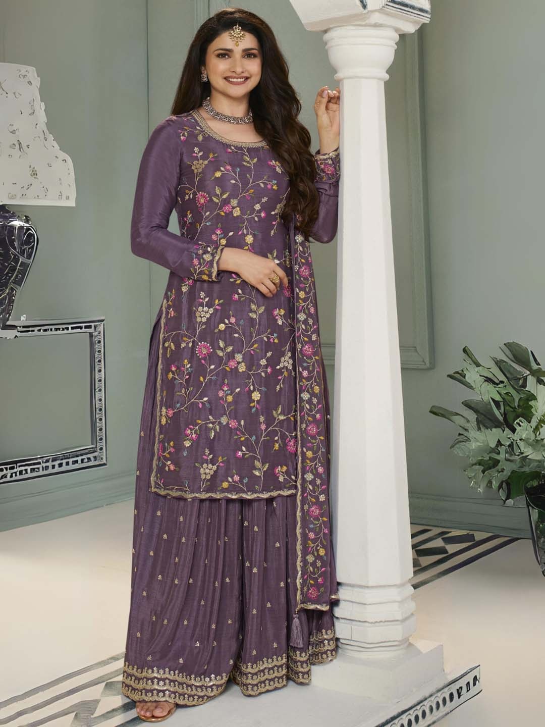 Seerat Women Ethnic Motifs Embroidered Regular Thread Work Silk Chiffon Kurta with Sharara & With Dupatta, Purple
Seerat Women Ethnic Motifs Embroidered Regular Thread Work Silk Chiffon Kurta with Sharara & With Dupatta, Purple