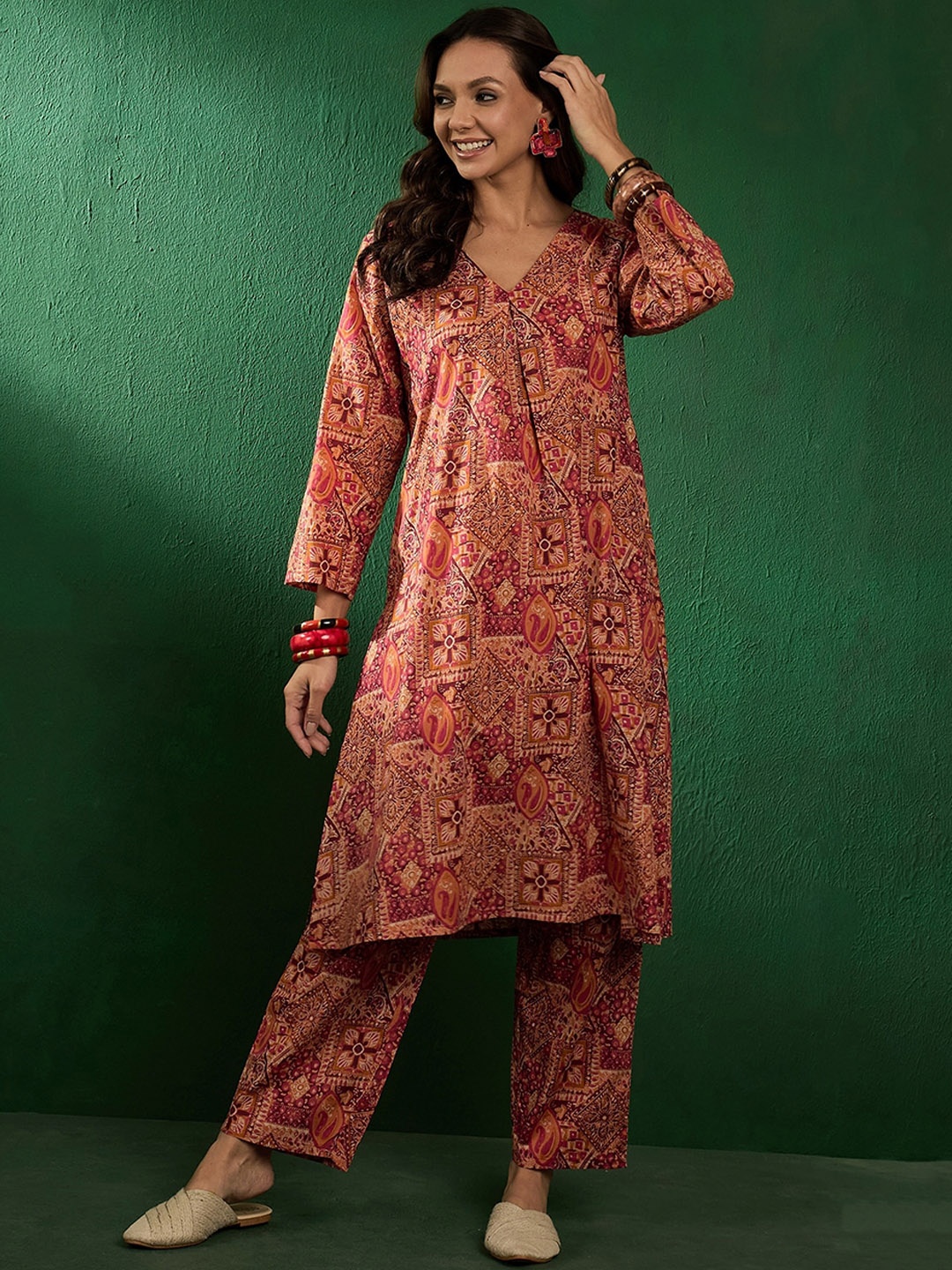 Sangria Ajrakh Printed Pure Cotton V-Neck A Line Kurta With Trousers, Maroon
Sangria Ajrakh Printed Pure Cotton V-Neck A Line Kurta With Trousers, Maroon