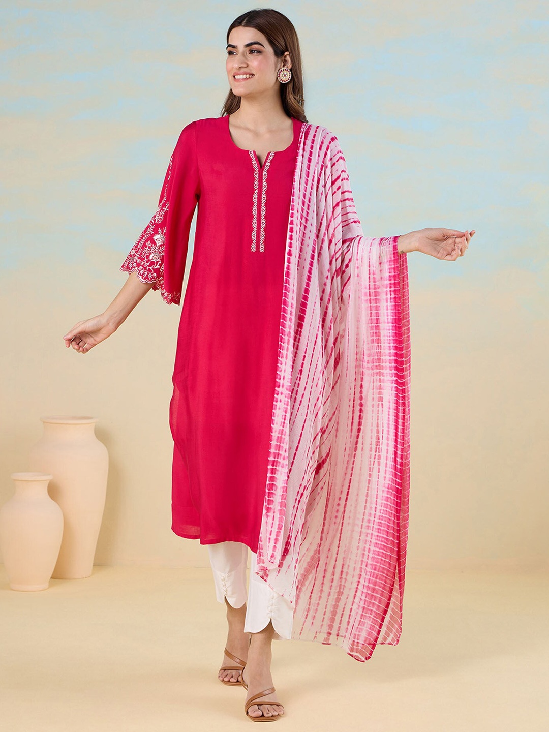 Likha Women Floral Yoke Design Regular Thread Work Kurta with Pyjamas & With Dupatta, Pink
Likha Women Floral Yoke Design Regular Thread Work Kurta with Pyjamas & With Dupatta, Pink