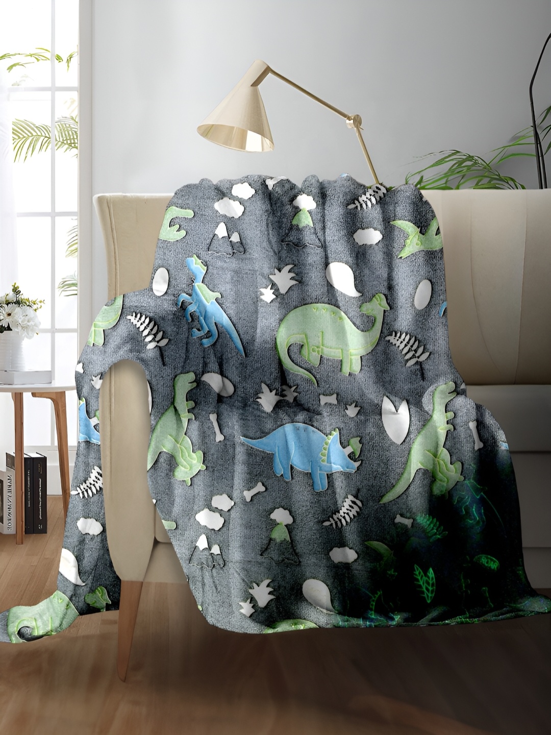 Cortina Glow In The Dark Grey & Green Printed Fleece AC Room Single Bed Blanket
Cortina Glow In The Dark Grey & Green Printed Fleece AC Room Single Bed Blanket