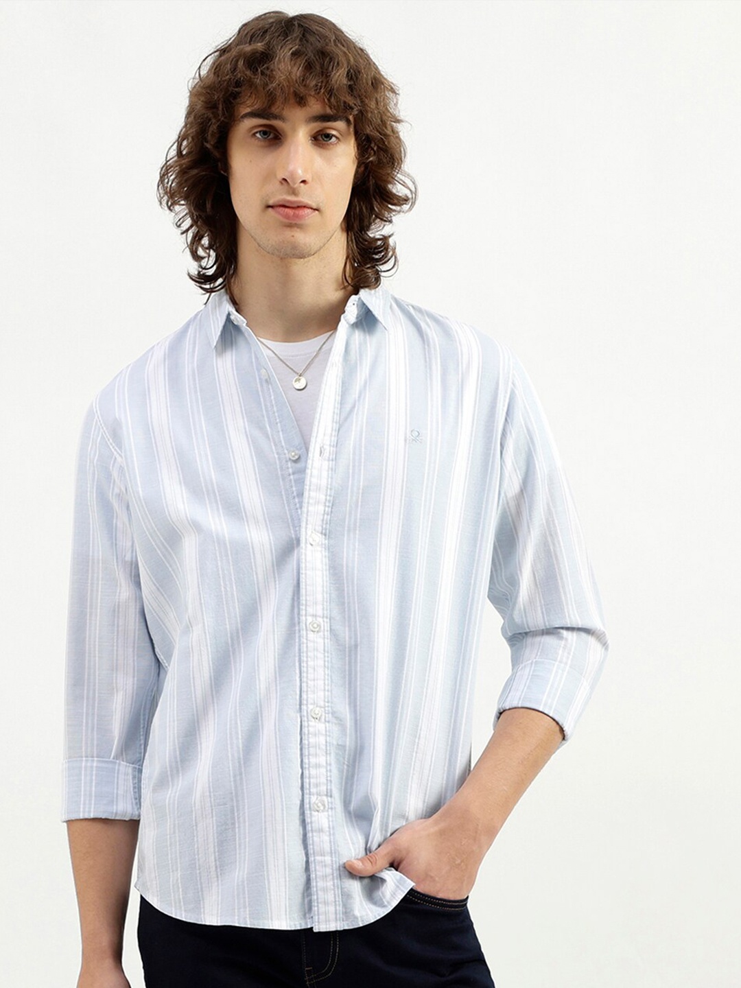United Colors of Benetton Men Slim Fit Opaque Striped Casual Shirt, Blue
United Colors of Benetton Men Slim Fit Opaque Striped Casual Shirt, Blue