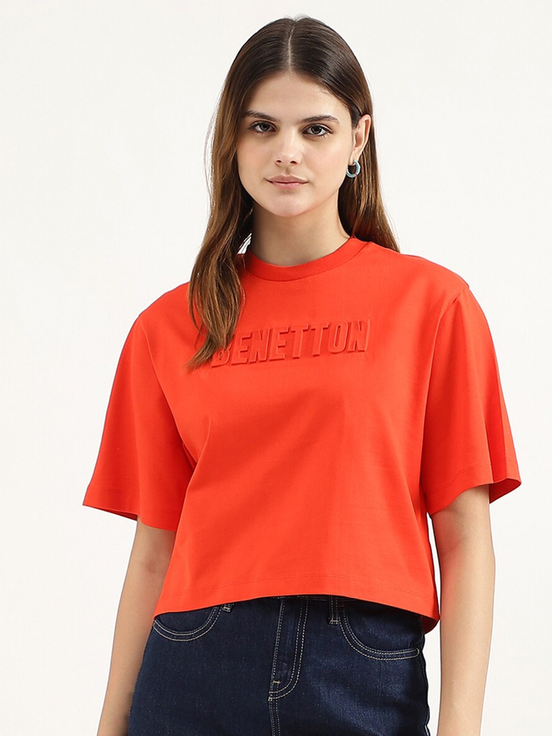 United Colors of Benetton Textured Round Neck Short Sleeves Cotton Crop Boxy Top, Red
United Colors of Benetton Textured Round Neck Short Sleeves Cotton Crop Boxy Top, Red