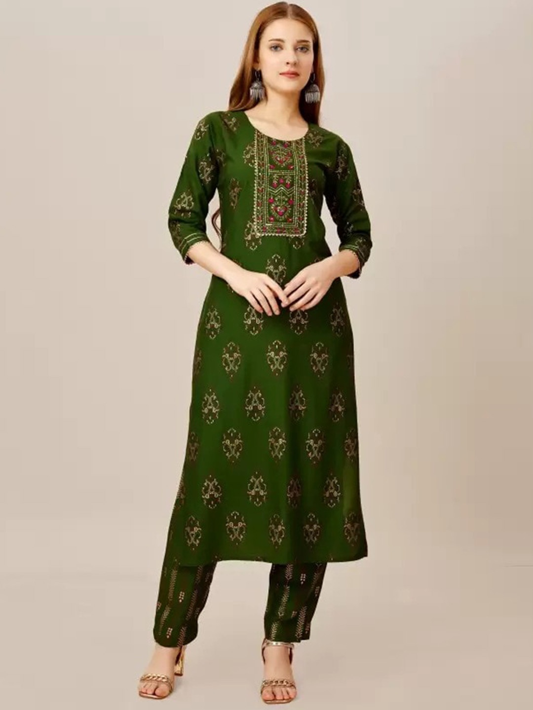 ksevencreation Women Ethnic Motifs Printed Regular Gotta Patti Kurta with Trousers, Green
ksevencreation Women Ethnic Motifs Printed Regular Gotta Patti Kurta with Trousers, Green