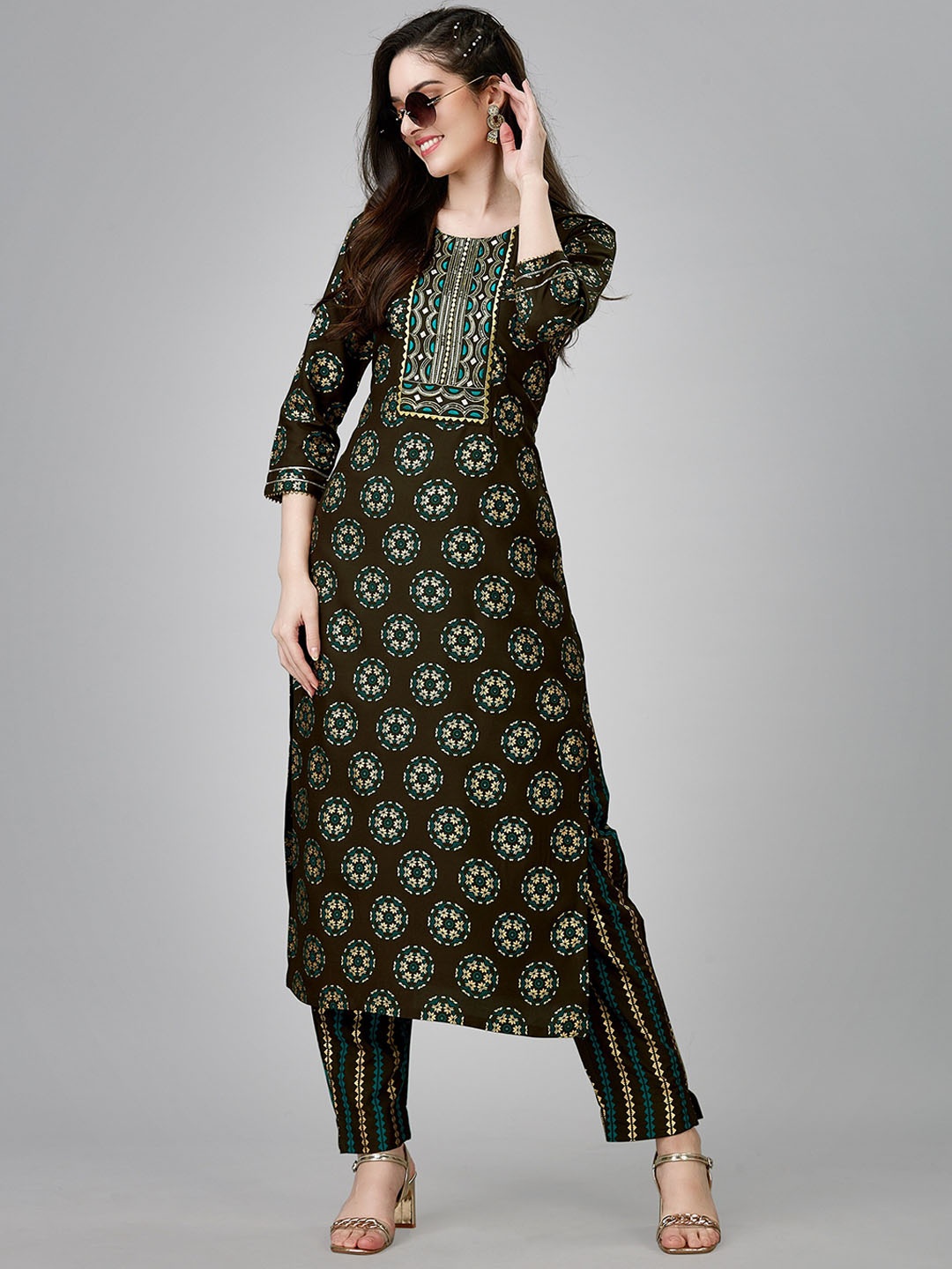 ksevencreation Women Ethnic Motifs Printed Regular Kurta with Trousers, Coffee brown
ksevencreation Women Ethnic Motifs Printed Regular Kurta with Trousers, Coffee brown