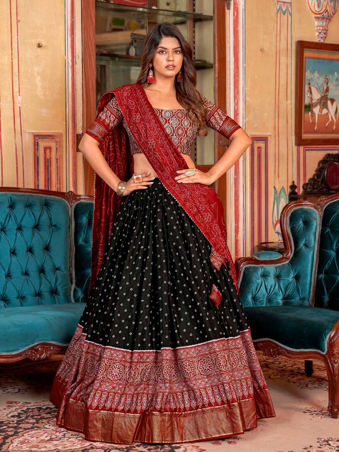 LOOKNBOOK ART Printed Batik Semi-Stitched Lehenga & Unstitched Blouse With Dupatta, Black
LOOKNBOOK ART Printed Batik Semi-Stitched Lehenga & Unstitched Blouse With Dupatta, Black