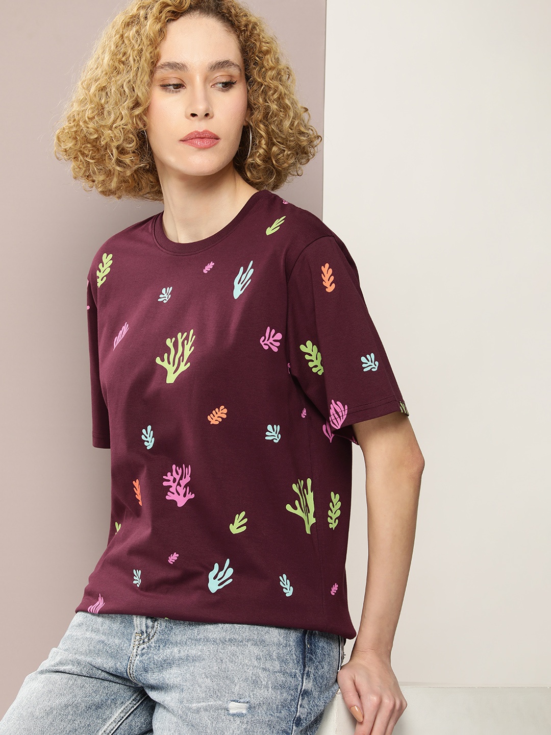 DILLINGER Conversational Printed Oversized Drop-Shoulder Sleeves Pure Cotton T-shirt, Maroon
DILLINGER Conversational Printed Oversized Drop-Shoulder Sleeves Pure Cotton T-shirt, Maroon