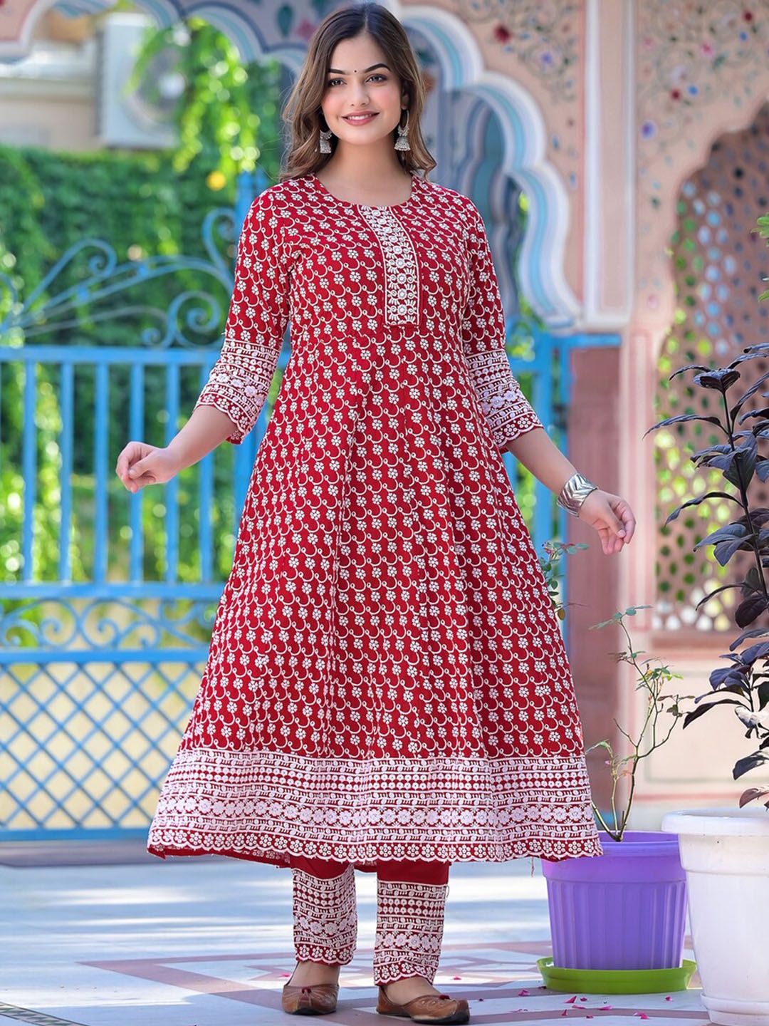 D K W Ethnic Motifs Embroidered Chikankari Pure Cotton Kurta With Trouser & Dupatta, Red
D K W Ethnic Motifs Embroidered Chikankari Pure Cotton Kurta With Trouser & Dupatta, Red