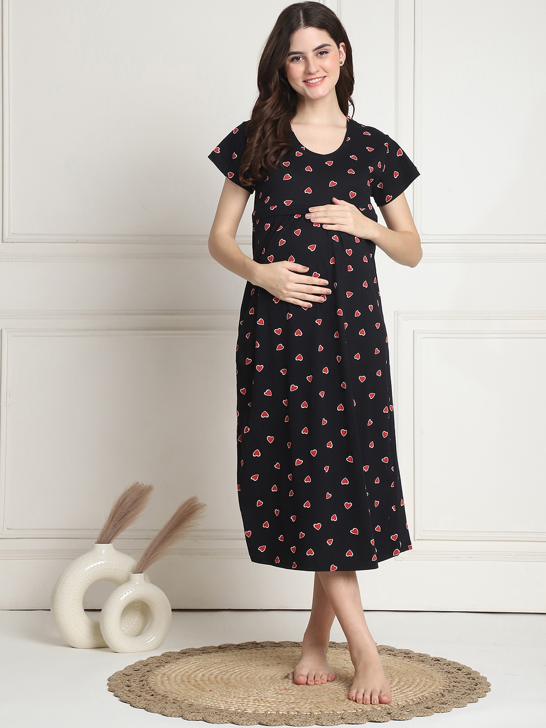 Secret Wish Women Conversational Printed Pure Cotton Maternity feeding Midi Nightdress, Black
Secret Wish Women Conversational Printed Pure Cotton Maternity feeding Midi Nightdress, Black