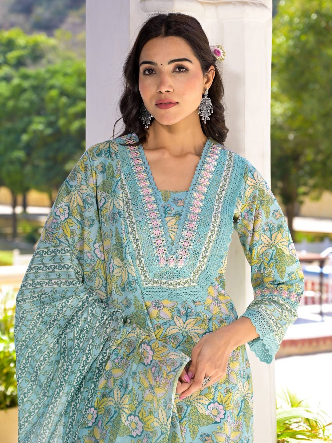 Varanga Floral Printed Regular Mirror Work Pure Cotton Kurta With Trouser & Dupatta, Blue
Varanga Floral Printed Regular Mirror Work Pure Cotton Kurta With Trouser & Dupatta, Blue