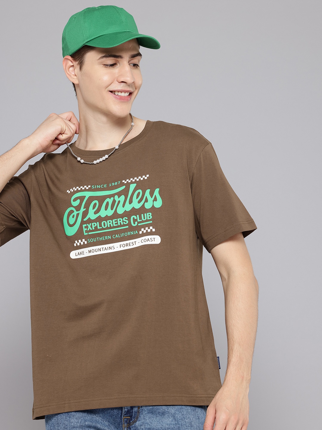 Aeropostale Men Typography Printed Drop-Shoulder Sleeves Pure Cotton Relaxed Fit T-shirt, Brown
Aeropostale Men Typography Printed Drop-Shoulder Sleeves Pure Cotton Relaxed Fit T-shirt, Brown