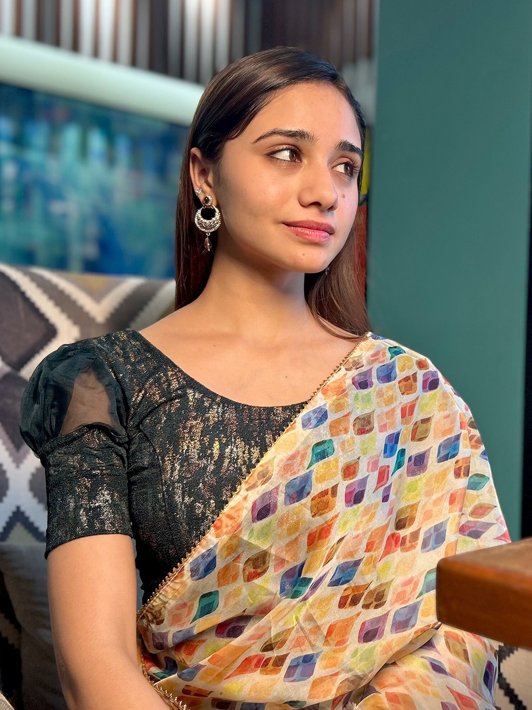 Bindigasm's Advi Self Designed Puff Sleeves Stretchable Jacquard Saree Blouse, Green
Bindigasm's Advi Self Designed Puff Sleeves Stretchable Jacquard Saree Blouse, Green