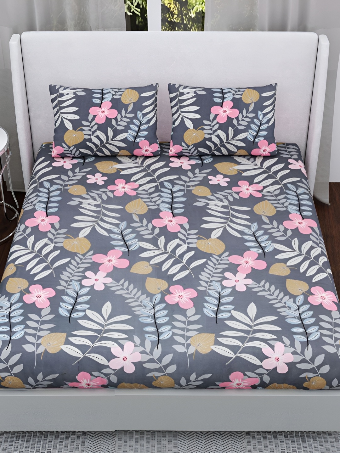 Innovative Edge Grey Floral Printed 160 TC Cotton Queen Fitted Bedsheet & 2 Pillow Covers
Innovative Edge Grey Floral Printed 160 TC Cotton Queen Fitted Bedsheet & 2 Pillow Covers