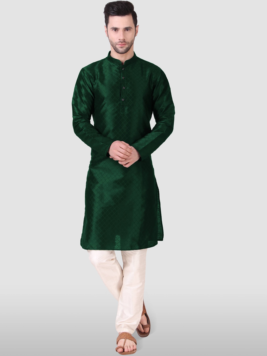Koshin Geometric Embroidered Mandarin Collar Long Sleeves Thread Work Straight Kurta, Green
Koshin Geometric Embroidered Mandarin Collar Long Sleeves Thread Work Straight Kurta, Green