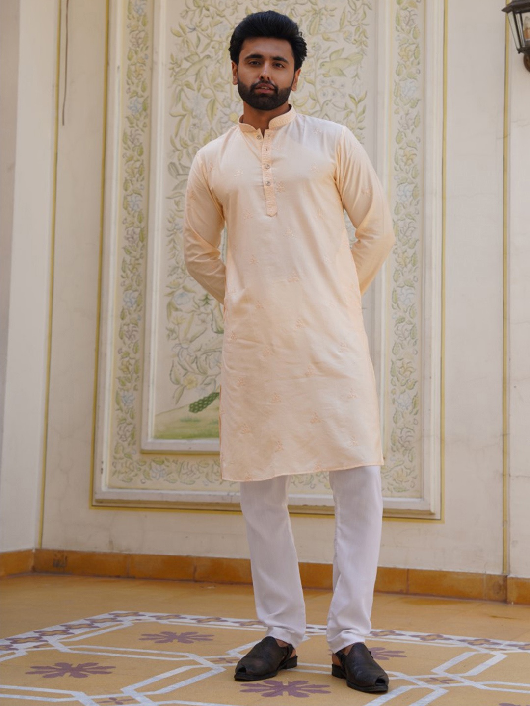Aanys Culture Ethnic Motifs Embroidered Thread Work Detailed Straight Kurta, Peach
Aanys Culture Ethnic Motifs Embroidered Thread Work Detailed Straight Kurta, Peach