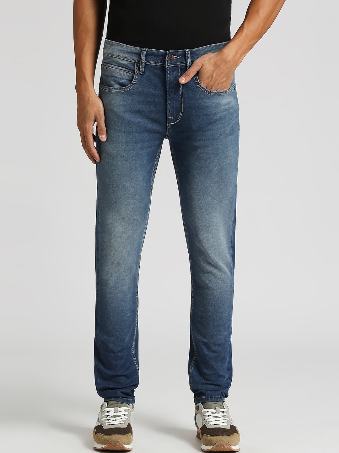 Pepe Jeans Men Gymindigo Chinox Skinny Fit Mid-Rise Heavy Fade Stretchable Jeans, Blue
Pepe Jeans Men Gymindigo Chinox Skinny Fit Mid-Rise Heavy Fade Stretchable Jeans, Blue