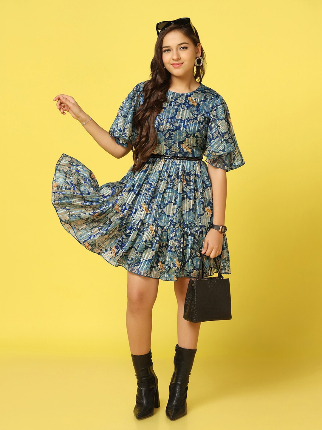 FASHION DREAM Girls Floral Print Flared Sleeve Georgette Fit & Flare Dress, Blue
FASHION DREAM Girls Floral Print Flared Sleeve Georgette Fit & Flare Dress, Blue