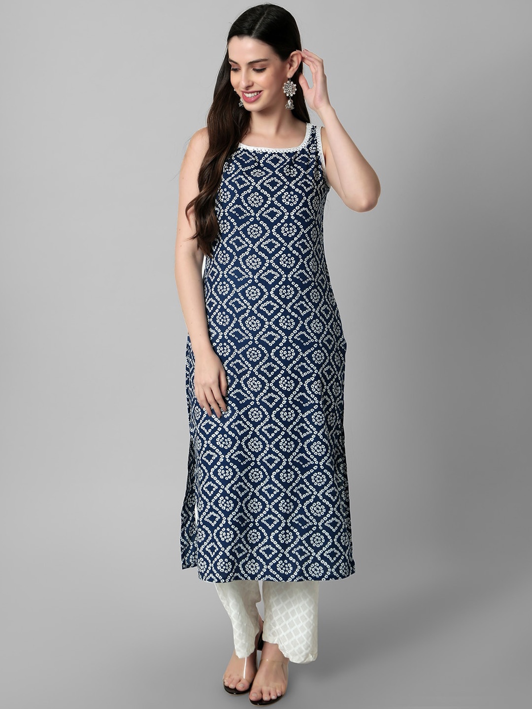 Amayra Women Round Neck Sleeveless Geometric Printed Gotta Patti Straight Kurta, Blue
Amayra Women Round Neck Sleeveless Geometric Printed Gotta Patti Straight Kurta, Blue
