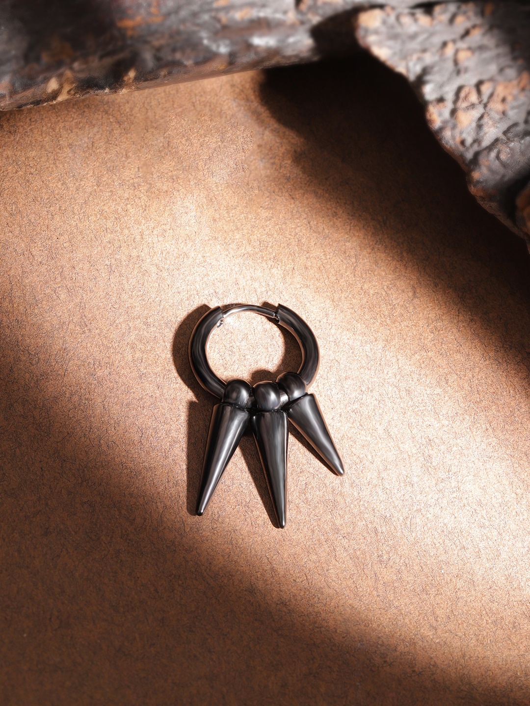 The Roadster Lifestyle Co. Men Silver-Toned & Black Rhodium-Plated Geometric Hoop Earrings
The Roadster Lifestyle Co. Men Silver-Toned & Black Rhodium-Plated Geometric Hoop Earrings