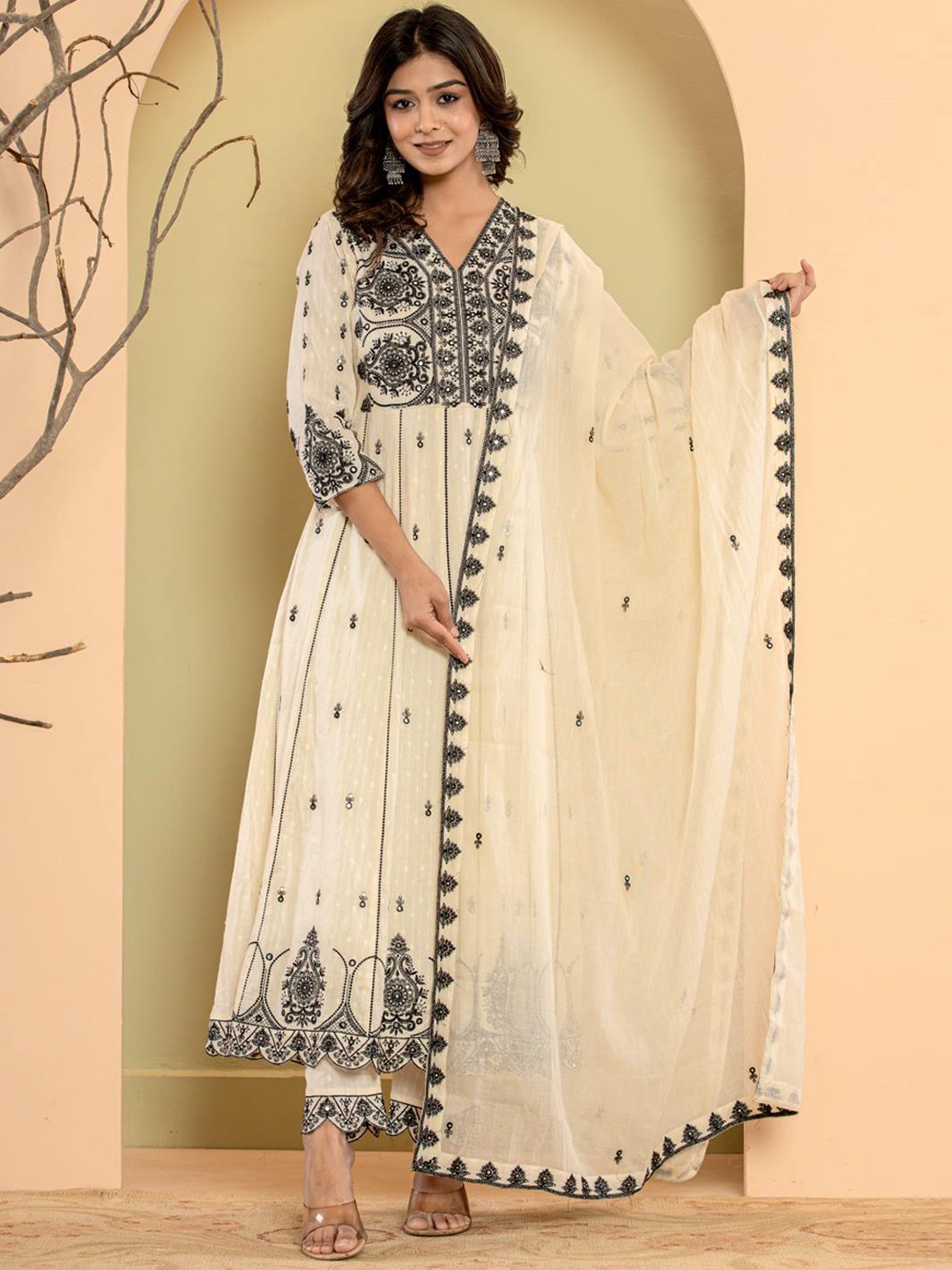 Varanga Ethnic Motifs Embroidered Pure Cotton Anarkali Kurta & Trousers With Dupatta, Off white
Varanga Ethnic Motifs Embroidered Pure Cotton Anarkali Kurta & Trousers With Dupatta, Off white