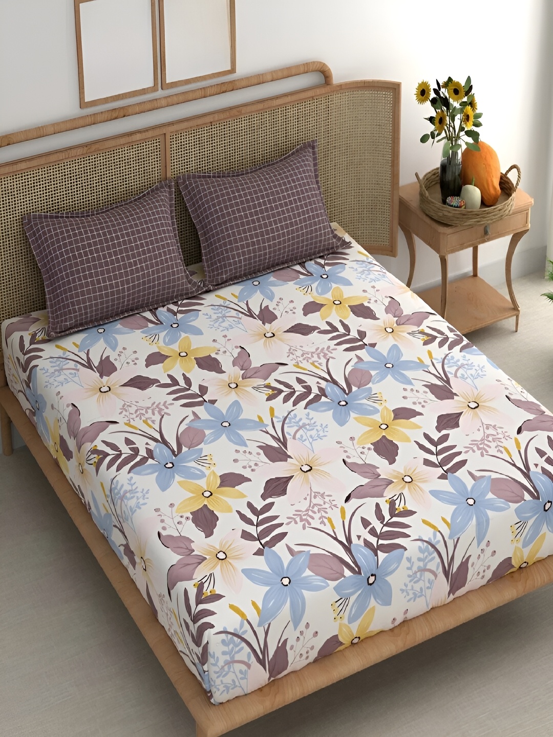 Srijee Decors Bronze Toned & White Floral 210 TC Fitted King Bedsheet With 2 Pillow Covers
Srijee Decors Bronze Toned & White Floral 210 TC Fitted King Bedsheet With 2 Pillow Covers